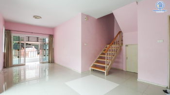 *****ทาวน์เฮ้าส์มือสองหลังมุมนนทบุรี ม.อารียา เดอะคัลเลอร์ แจ้งวัฒนะ-ติวานนท์ เนื้อที่ 23.3 ตร.ว สภาพดี พร้อมขาย กับฟังก์ชัน 3 ห้องนอน 2 ห้องน้ำ 1 ที่จอดรถ ทำเลติดแม่น้ำเจ้าพระยา เดินทางสะดวก เชื่อมต่อถนนหลายสาย ถนนศรีสมาน, ถนนติวานนท์ ใกล้ทางด่วน "แจ้งวัฒนะ" จองเลย!